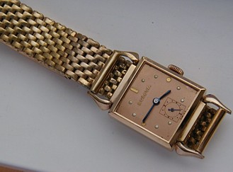 # BULOVA5111