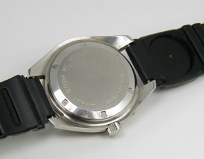 # BULOVA660
