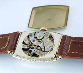 # LONGINES7040