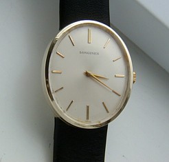 # LONGINES8900